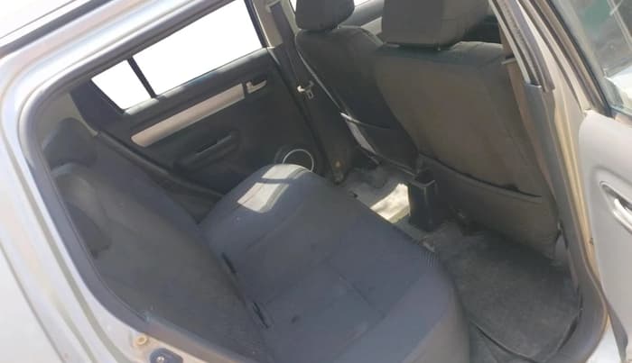2010 Maruti Swift VXI, Petrol, Manual, 1,74,100 km, interior