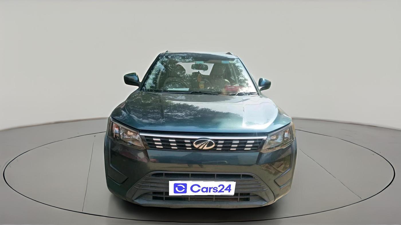 2020 Mahindra XUV300 W6 1.5 DIESEL AMT, Diesel, Automatic, 83,211 km, exterior