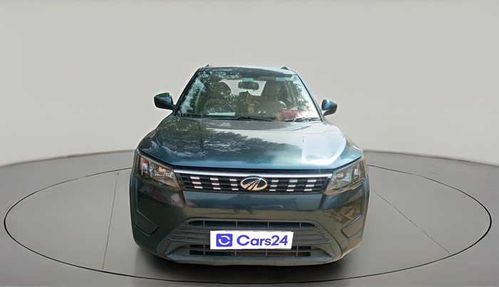 2020 Mahindra XUV300 W6 1.5 DIESEL AMT, Diesel, Automatic, 83,211 km, exterior