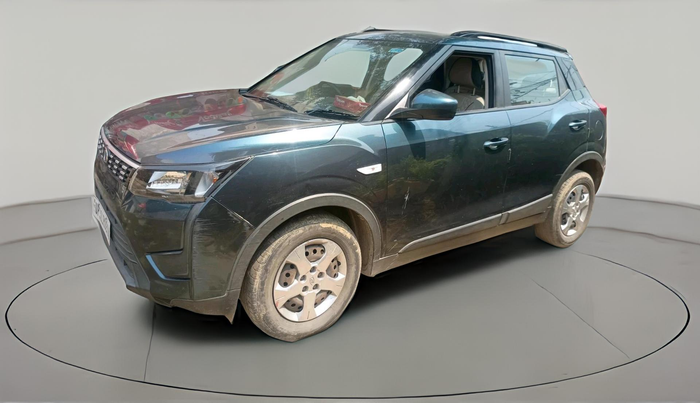 2020 Mahindra XUV300 W6 1.5 DIESEL AMT, Diesel, Automatic, 83,211 km, exterior