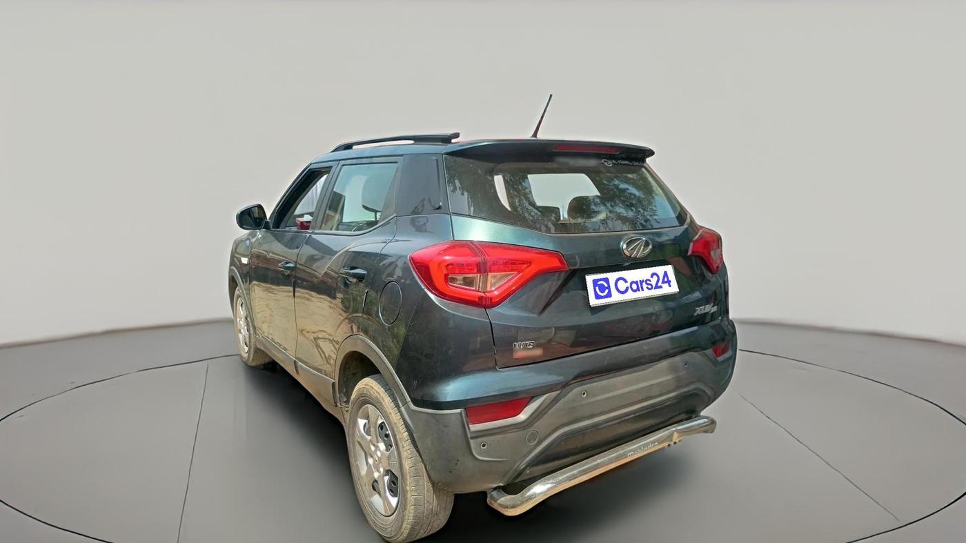 2020 Mahindra XUV300 W6 1.5 DIESEL AMT, Diesel, Automatic, 83,211 km, exterior