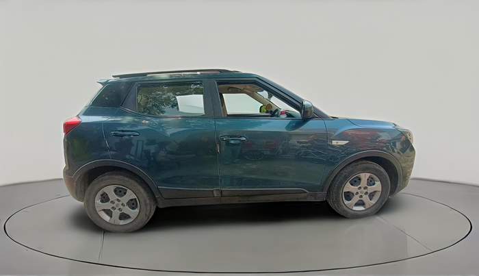 2020 Mahindra XUV300 W6 1.5 DIESEL AMT, Diesel, Automatic, 83,211 km, exterior