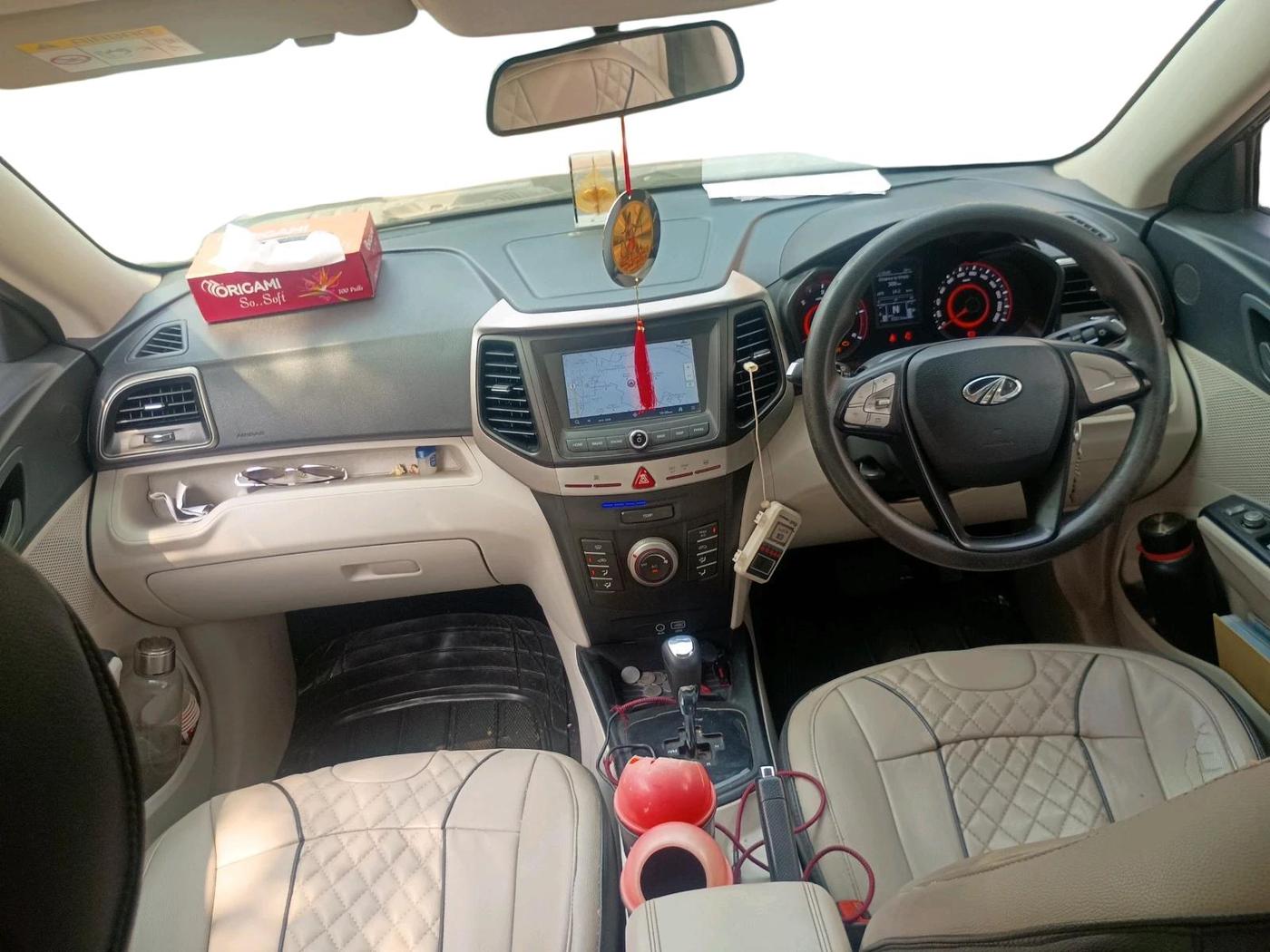 2020 Mahindra XUV300 W6 1.5 DIESEL AMT, Diesel, Automatic, 83,211 km, interior