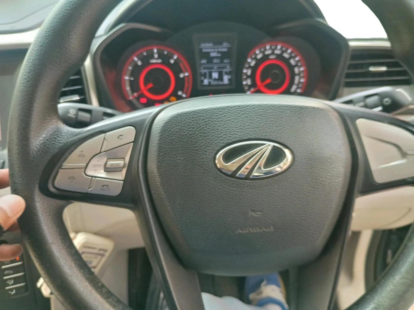 2020 Mahindra XUV300 W6 1.5 DIESEL AMT, Diesel, Automatic, 83,211 km, interior