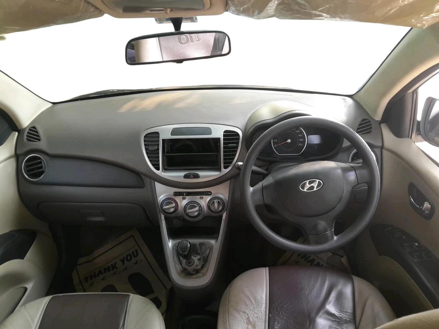 2012 Hyundai i10 MAGNA 1.2, Petrol, Manual, 11,341 km, interior