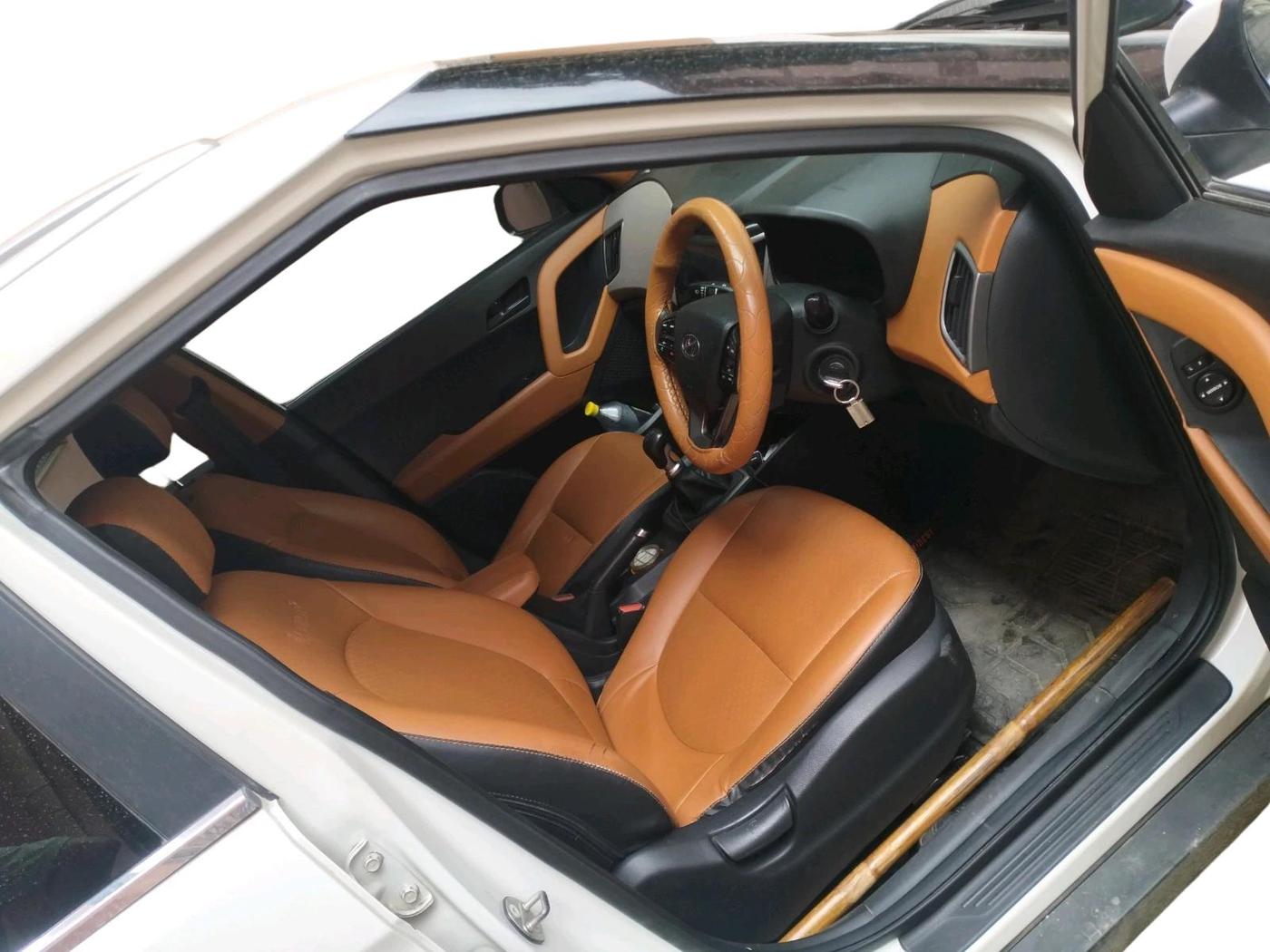 2017 Hyundai Creta E PLUS 1.4 DIESEL, Diesel, Manual, 1,03,820 km, interior