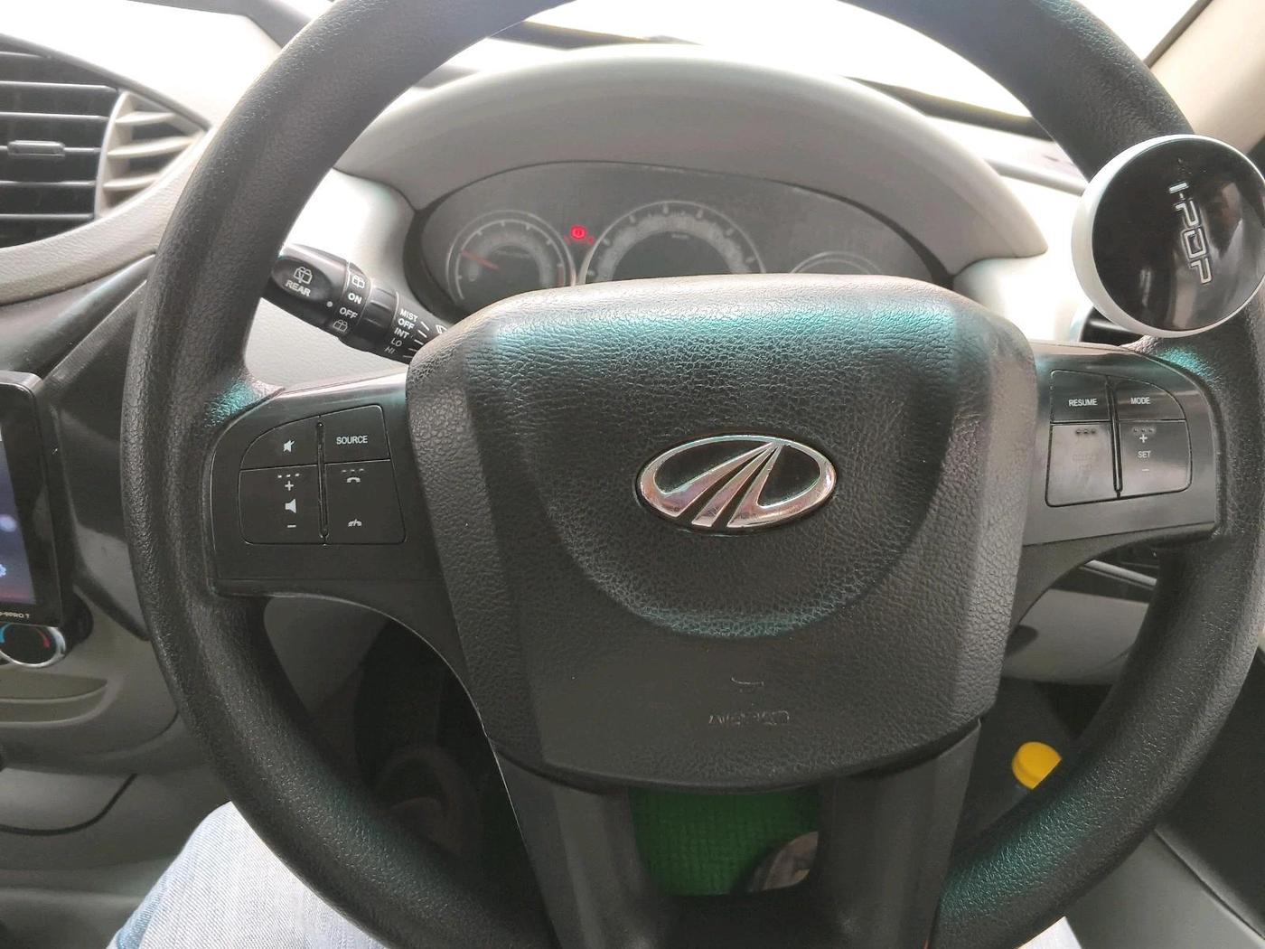 2016 Mahindra NUVOSPORT N8, Diesel, Manual, 61,673 km, interior