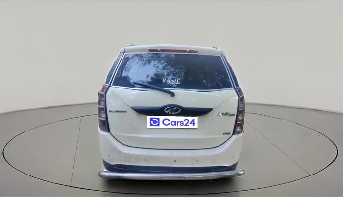 2015 Mahindra XUV500 W8, Diesel, Manual, 98,266 km, exterior