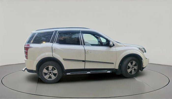 2015 Mahindra XUV500 W8, Diesel, Manual, 98,266 km, exterior