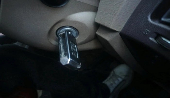 2015 Mahindra XUV500 W8, Diesel, Manual, 98,266 km, interior