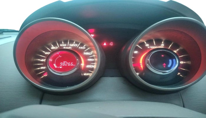 2015 Mahindra XUV500 W8, Diesel, Manual, 98,266 km, interior