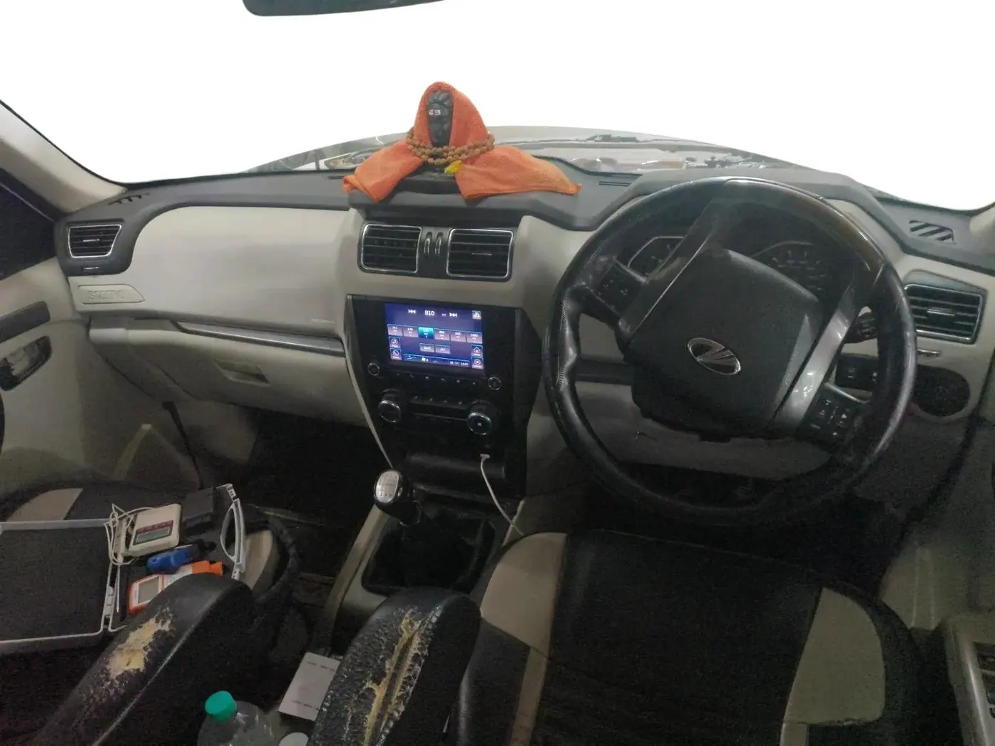 2019 Mahindra Scorpio S9, Diesel, Manual, 1,30,181 km, interior