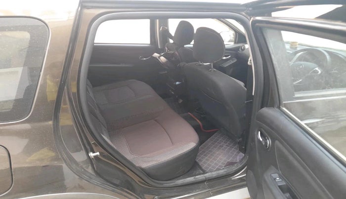 2021 Renault Duster RXZ 1.5 PETROL MT, Petrol, Manual, 33,732 km, interior