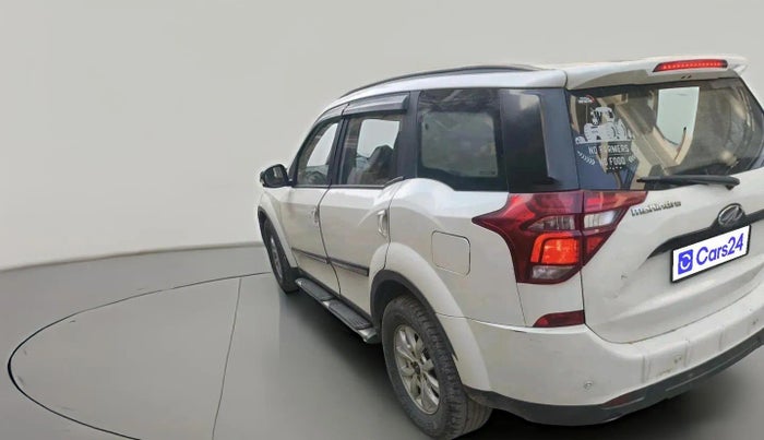 2018 Mahindra XUV500 W9, Diesel, Manual, 1,95,343 km, exterior