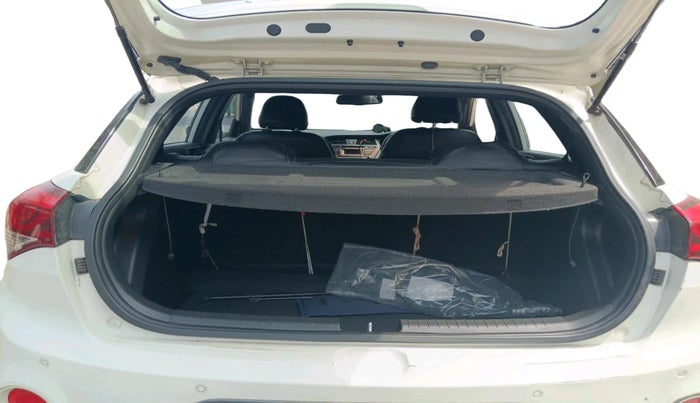 2015 Hyundai i20 Active 1.2 S, Petrol, Manual, 18,414 km, exterior