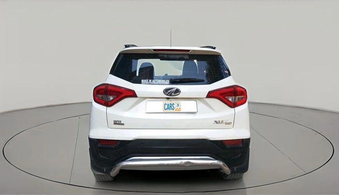 2021 Mahindra XUV300 W8 (O) 1.5 DIESEL AMT, Diesel, Automatic, 1,03,449 km, exterior