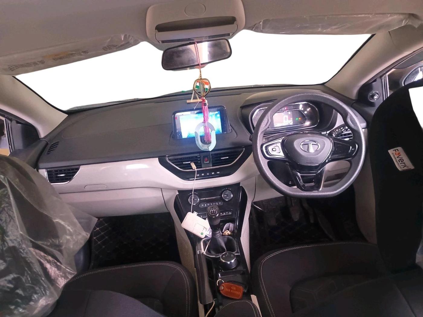 2022 Tata NEXON XZ PLUS DIESEL, Diesel, Manual, 54,952 km, interior