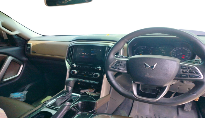 2024 Mahindra SCORPIO-N Z8 Select Diesel AT 2WD, Diesel, Automatic, 30,663 km, interior