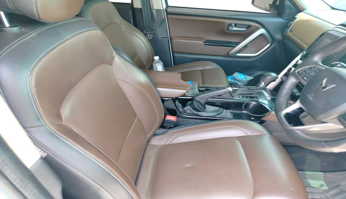 2024 Mahindra SCORPIO-N Z8 Select Diesel AT 2WD, Diesel, Automatic, 30,663 km, interior
