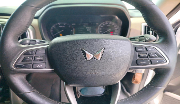 2024 Mahindra SCORPIO-N Z8 Select Diesel AT 2WD, Diesel, Automatic, 30,663 km, interior