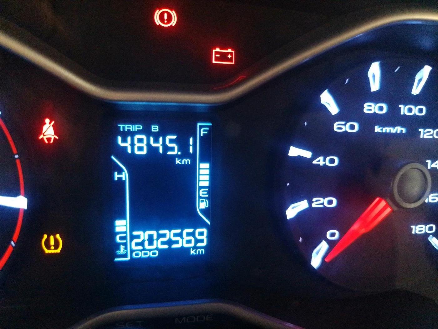 2017 Mahindra Scorpio S10 2WD INTELLI-HYBRID, Diesel, Manual, 2,02,569 km, interior