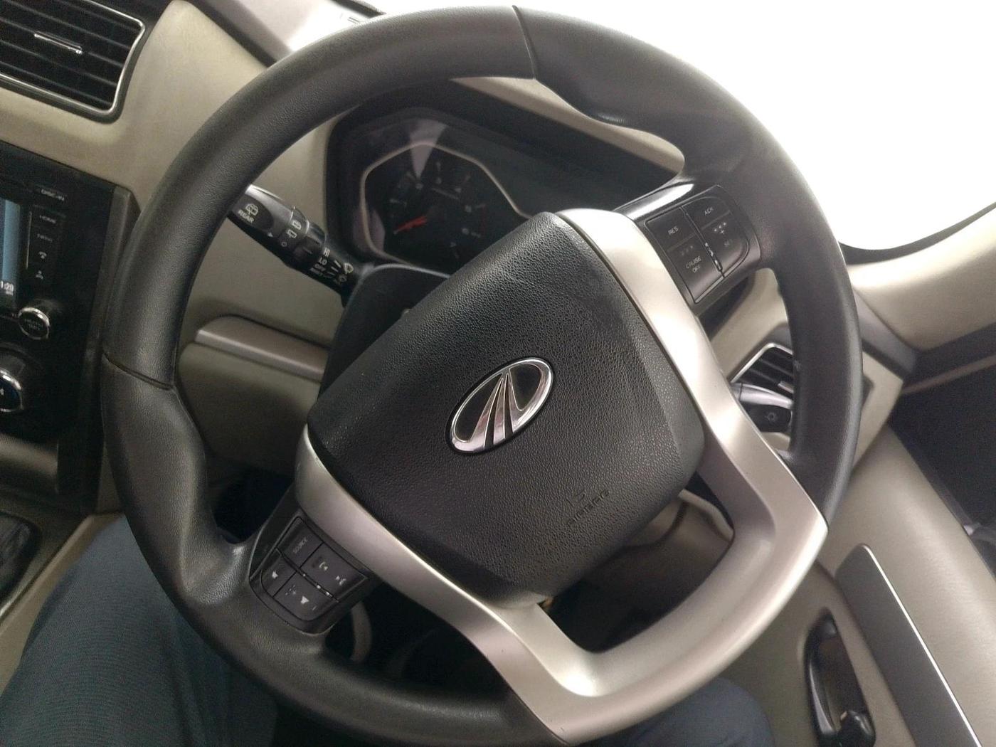 2017 Mahindra Scorpio S10 2WD INTELLI-HYBRID, Diesel, Manual, 2,02,569 km, interior