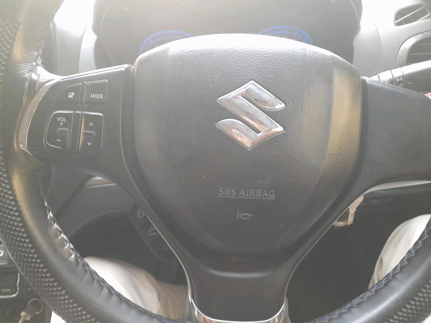 2018 Maruti Vitara Brezza ZDI, Diesel, Manual, 1,18,659 km, interior