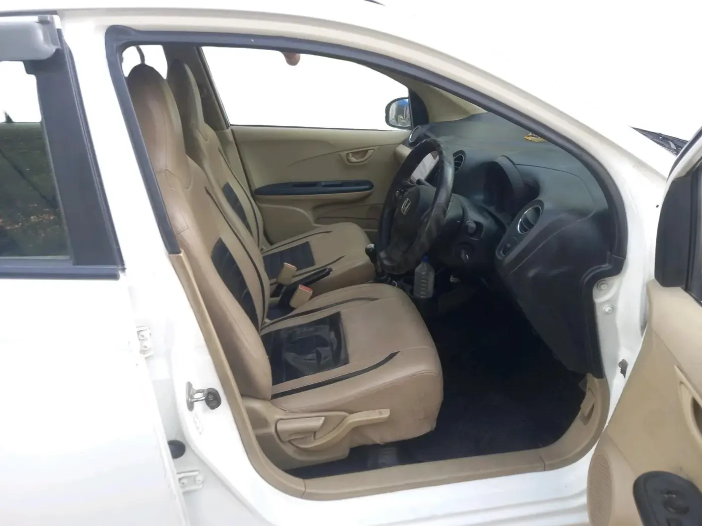 2015 Honda Amaze 1.5L I-DTEC S, Diesel, Manual, 82,938 km, interior