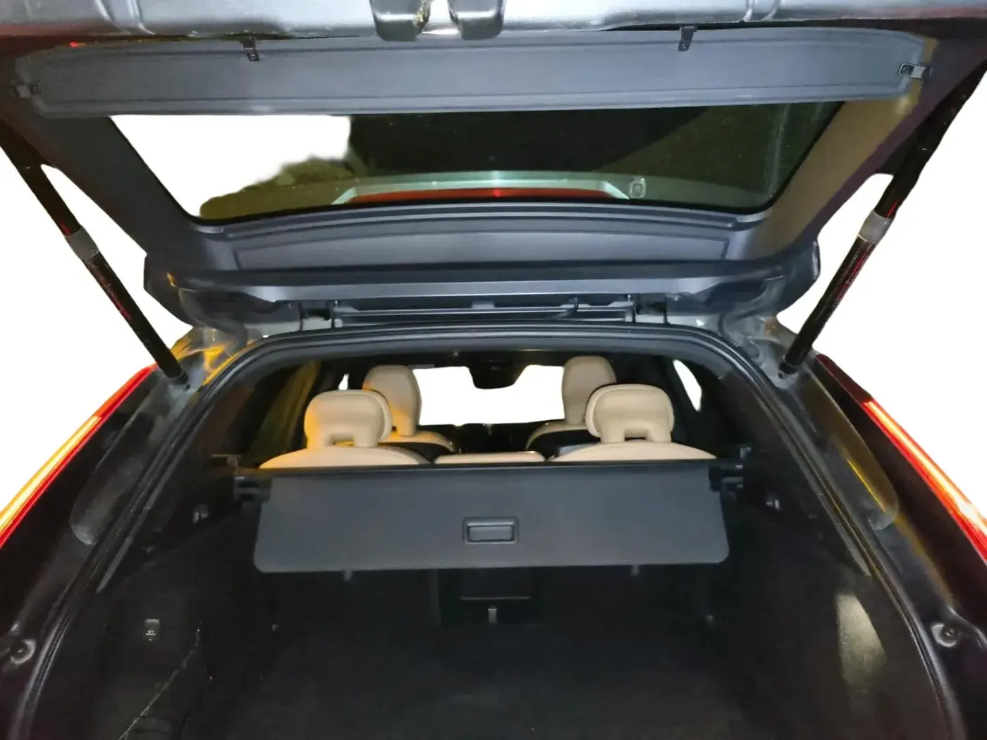 2019 Volvo XC 60 D5 INSCRIPTION, Diesel, Automatic, 1,07,570 km, exterior