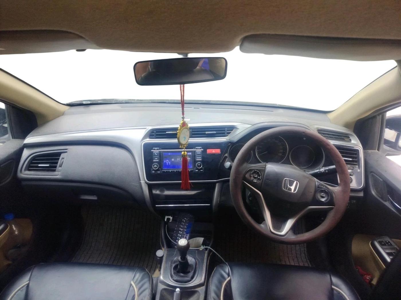 2014 Honda City 1.5L I-VTEC V MT, CNG, Manual, 1,11,334 km, interior