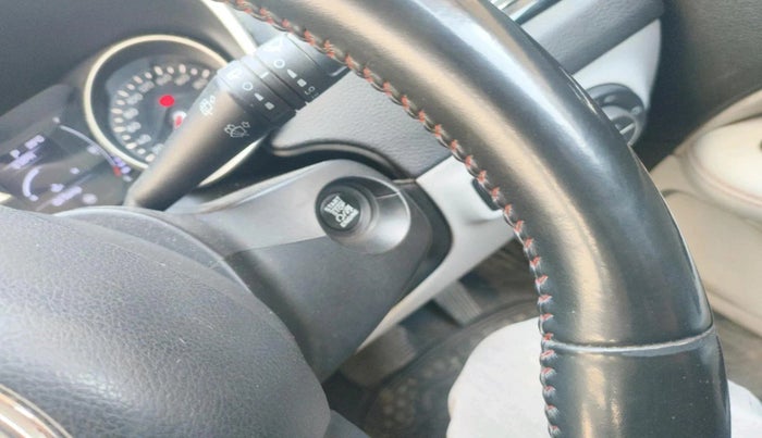 2018 Jeep Compass LIMITED (O) 1.4 PETROL AT, Petrol, Automatic, 92,474 km, interior