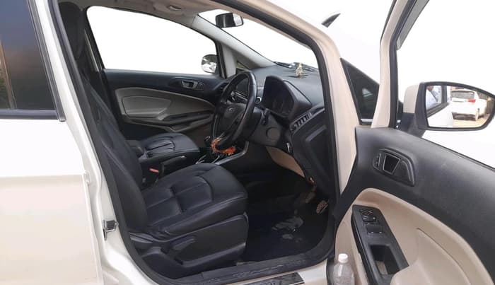 2019 Ford Ecosport TITANIUM 1.5L DIESEL, Diesel, Manual, 1,02,828 km, interior