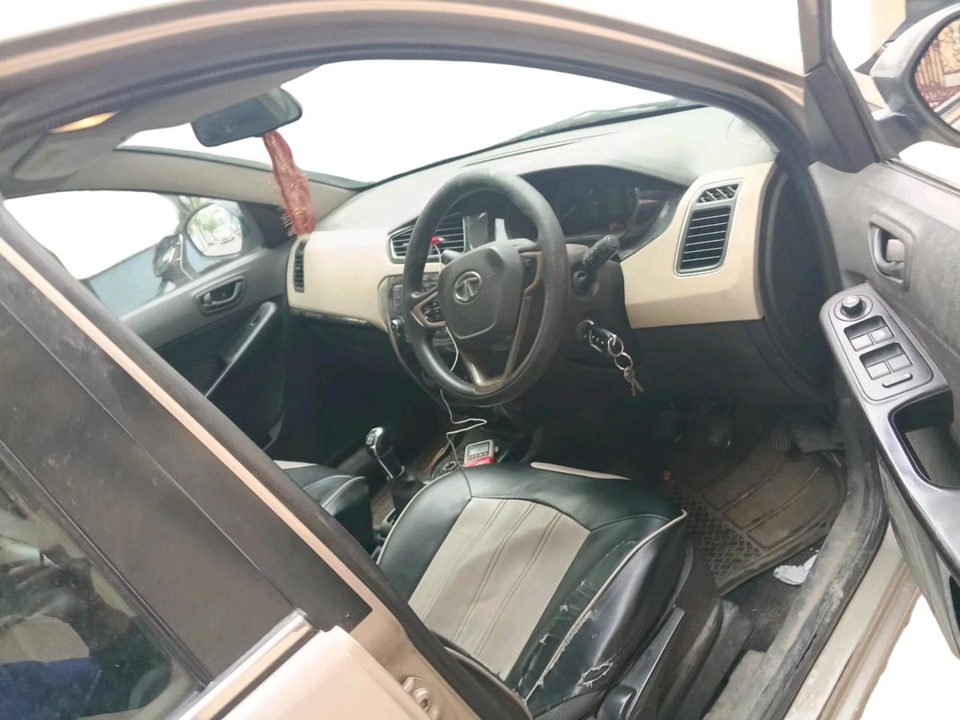 2014 Tata Zest XMS 75PS DIESEL, Diesel, Manual, 1,58,197 km, interior