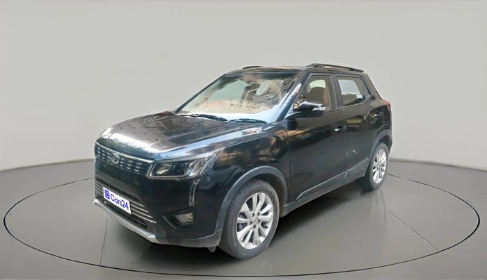 2020 Mahindra XUV300 W8 1.5 DIESEL, Diesel, Manual, 1,39,920 km, exterior