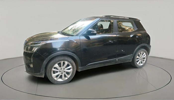 2020 Mahindra XUV300 W8 1.5 DIESEL, Diesel, Manual, 1,39,920 km, exterior