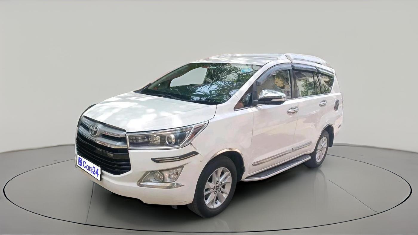 2017 Toyota Innova Crysta 2.8 ZX AT 7 STR, Diesel, Automatic, 1,17,456 km, exterior
