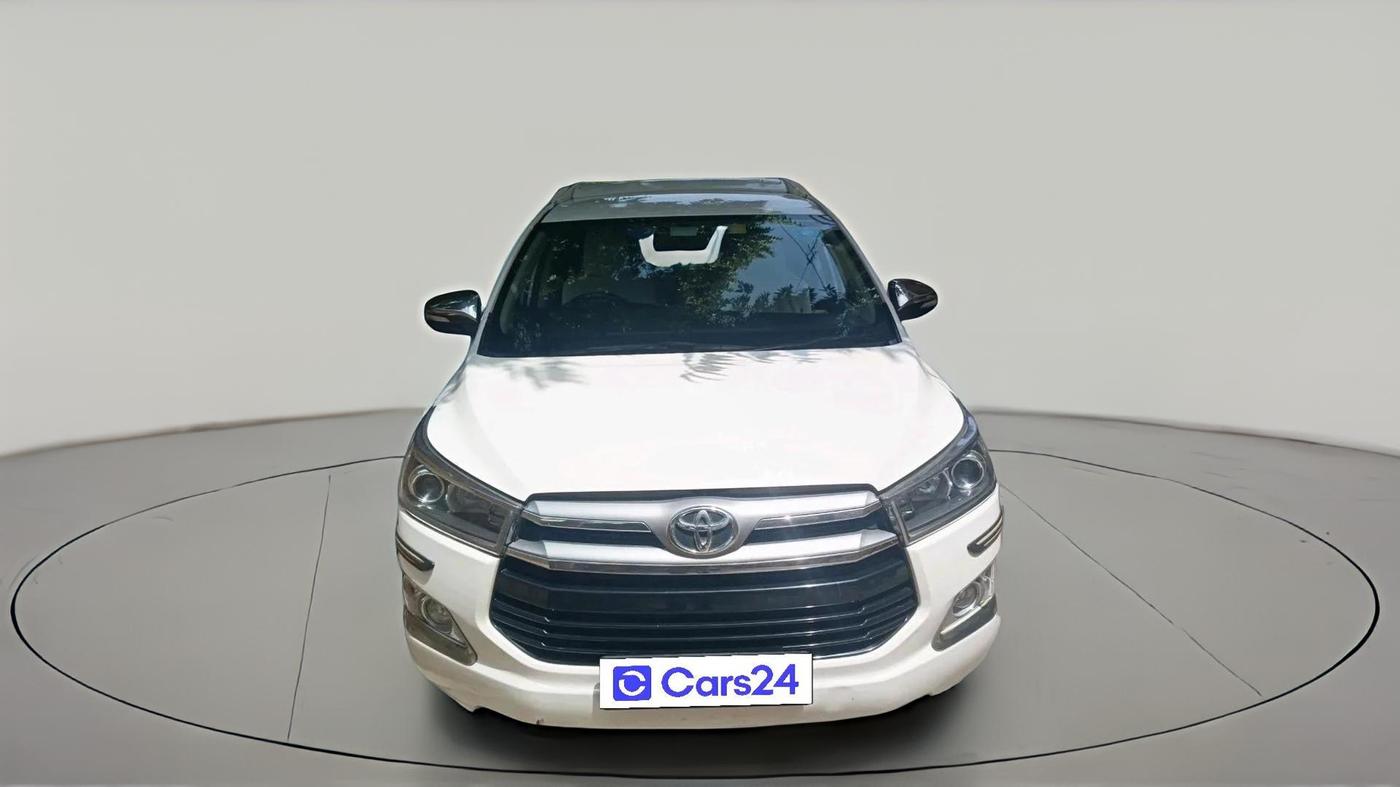 2017 Toyota Innova Crysta 2.8 ZX AT 7 STR, Diesel, Automatic, 1,17,456 km, exterior