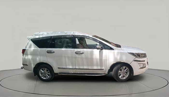 2017 Toyota Innova Crysta 2.8 ZX AT 7 STR, Diesel, Automatic, 1,17,456 km, exterior