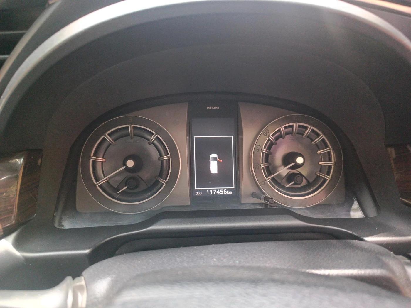 2017 Toyota Innova Crysta 2.8 ZX AT 7 STR, Diesel, Automatic, 1,17,456 km, interior