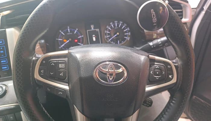 2017 Toyota Innova Crysta 2.8 ZX AT 7 STR, Diesel, Automatic, 1,17,456 km, interior