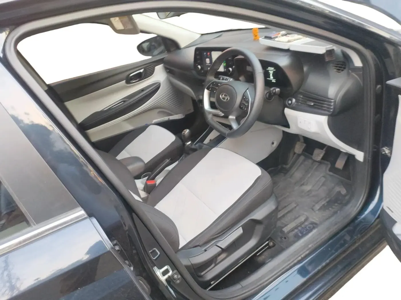 2024 Hyundai NEW I20 ASTA 1.2 MT, Petrol, Manual, 8,676 km, interior