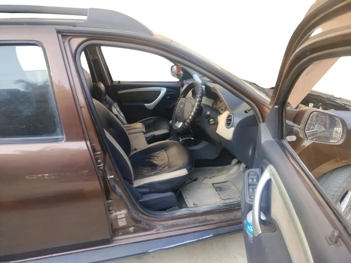 2013 Renault Duster 85 PS RXL DIESEL, Diesel, Manual, 1,90,876 km, interior