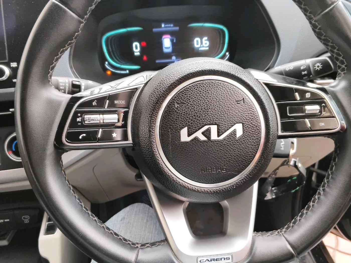 2024 KIA CARENS Gravity 1.5 Petrol MT, Petrol, Manual, 31,087 km, interior