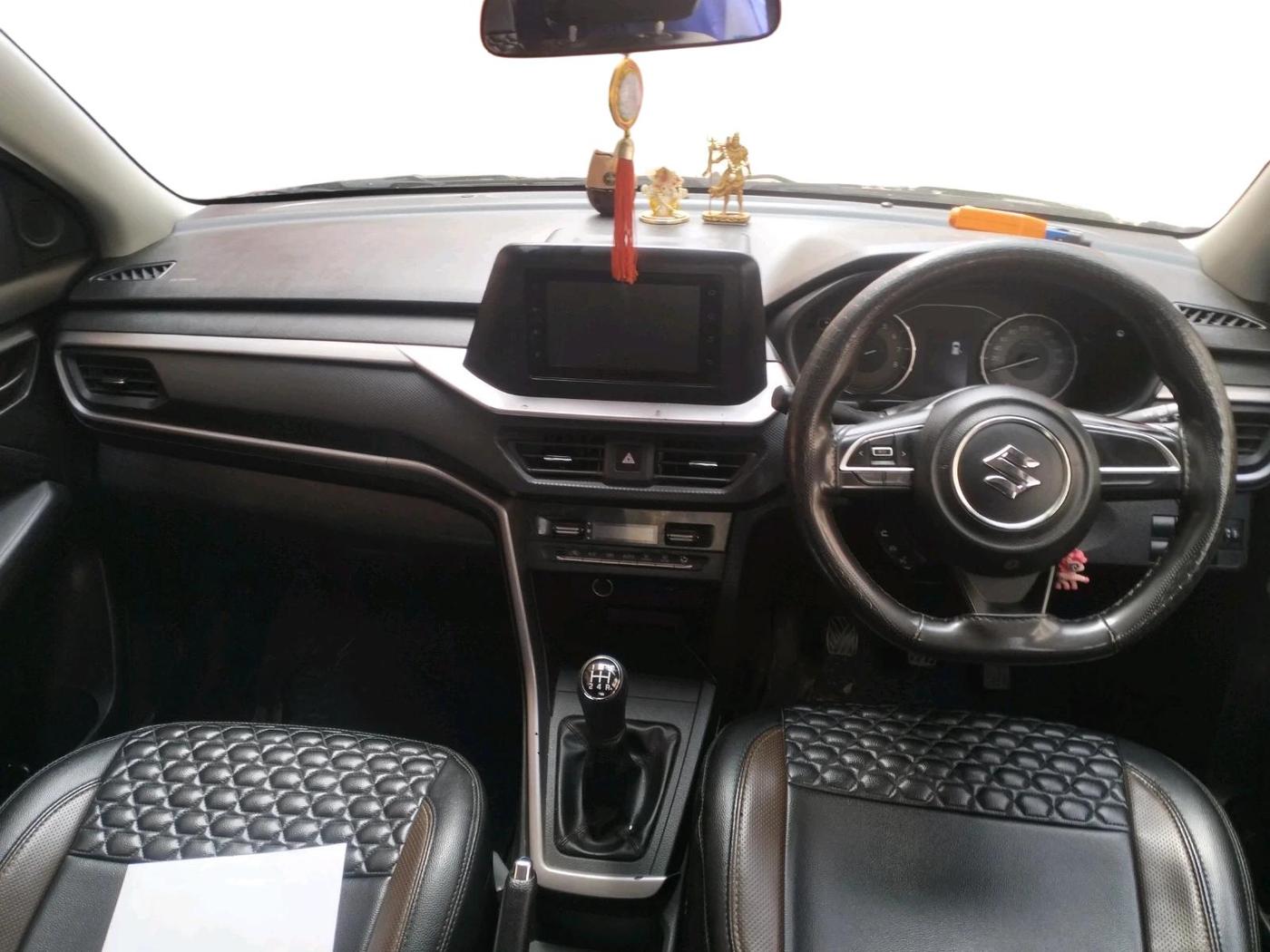 2023 Maruti BREZZA VXI SMART HYBRID, Petrol, Manual, 33,248 km, interior