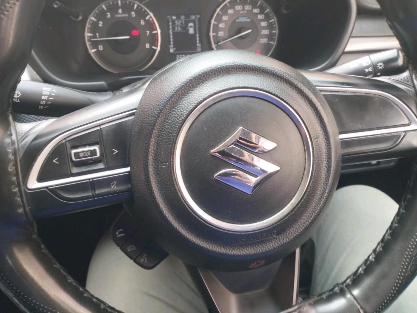 2023 Maruti BREZZA VXI SMART HYBRID, Petrol, Manual, 33,248 km, interior
