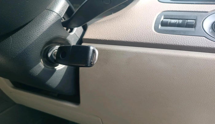 2014 Skoda Rapid 1.5 TDI CR ELEGANCE, Diesel, Manual, 1,40,881 km, interior