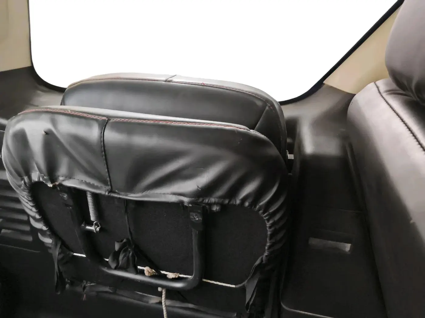 2019 Tata Safari Storme 2.2 EX 4X2, Diesel, Manual, 1,93,517 km, interior