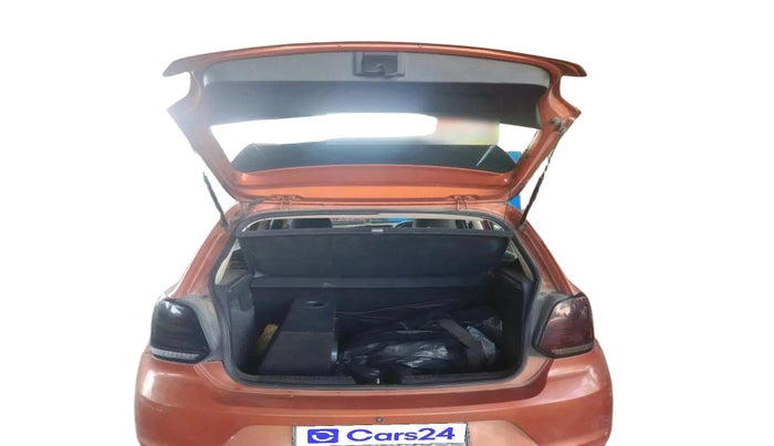 2014 Volkswagen Polo HIGHLINE1.2L, Petrol, Manual, 57,271 km, exterior