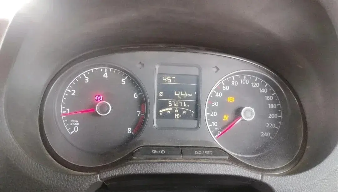 2014 Volkswagen Polo HIGHLINE1.2L, Petrol, Manual, 57,271 km, interior