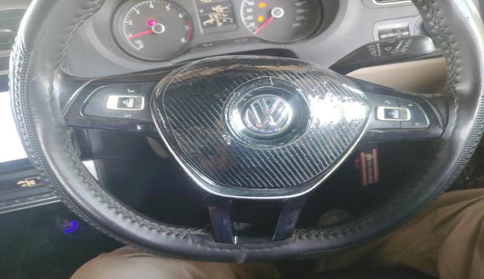 2014 Volkswagen Polo HIGHLINE1.2L, Petrol, Manual, 57,271 km, interior